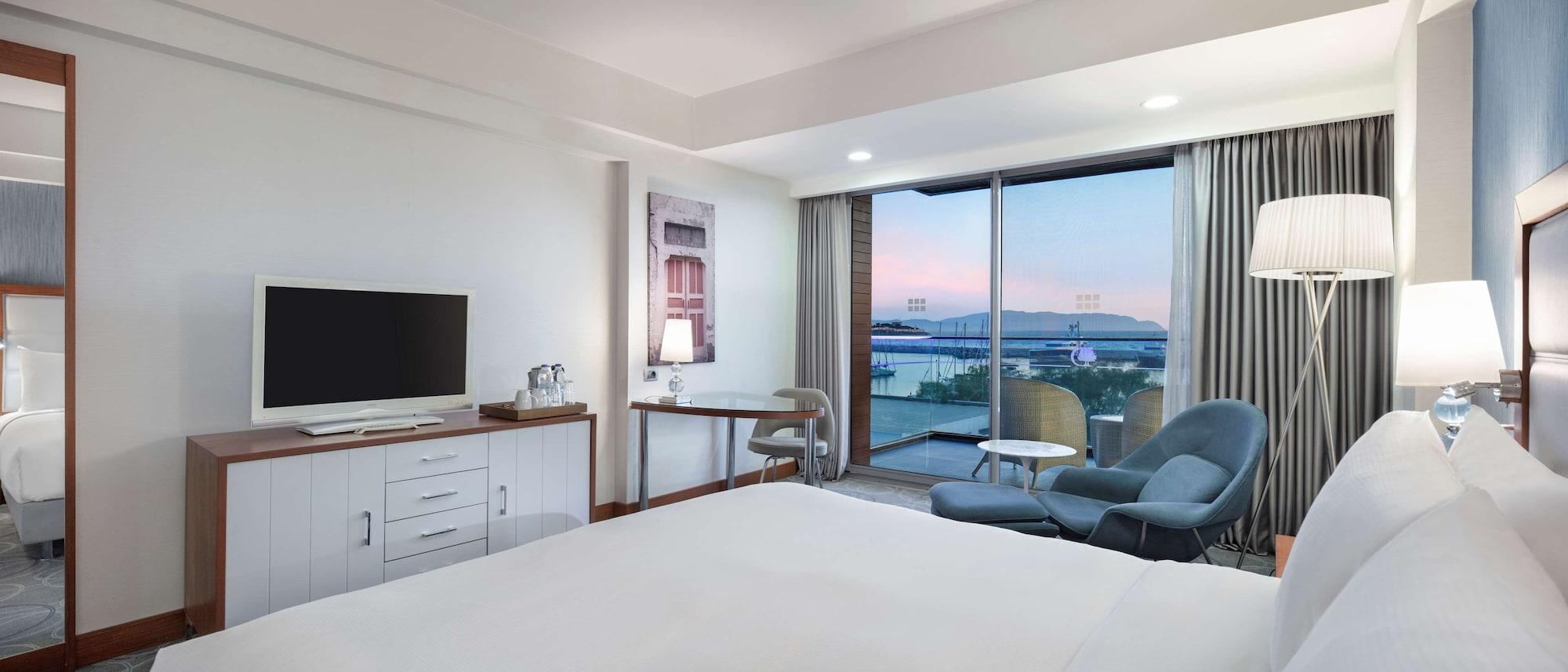 Doubletree By Hilton Hotel Kusadası