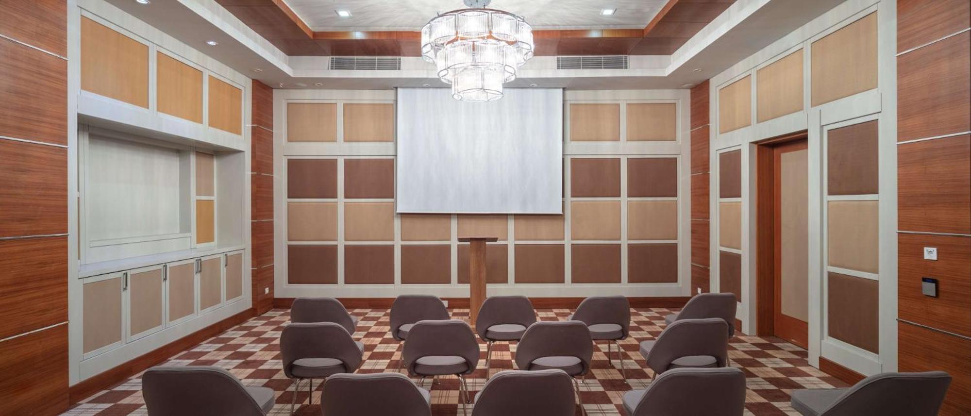 Doubletree By Hilton Hotel 4*